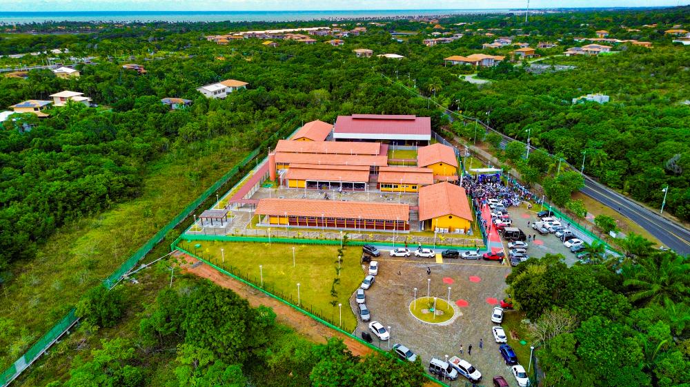 Nova escola em Praia do Forte garante 100% de educação integral em Mata de São João
