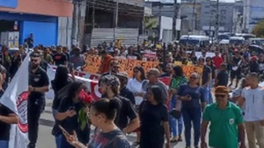 Servidores municipais aceitam proposta da prefeitura e encerram greve