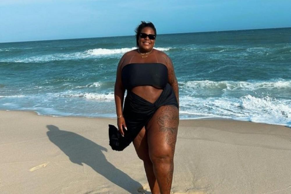 Jojo Todynho rebate críticas por ir à praia logo depois de fazer cirurgia bariátrica