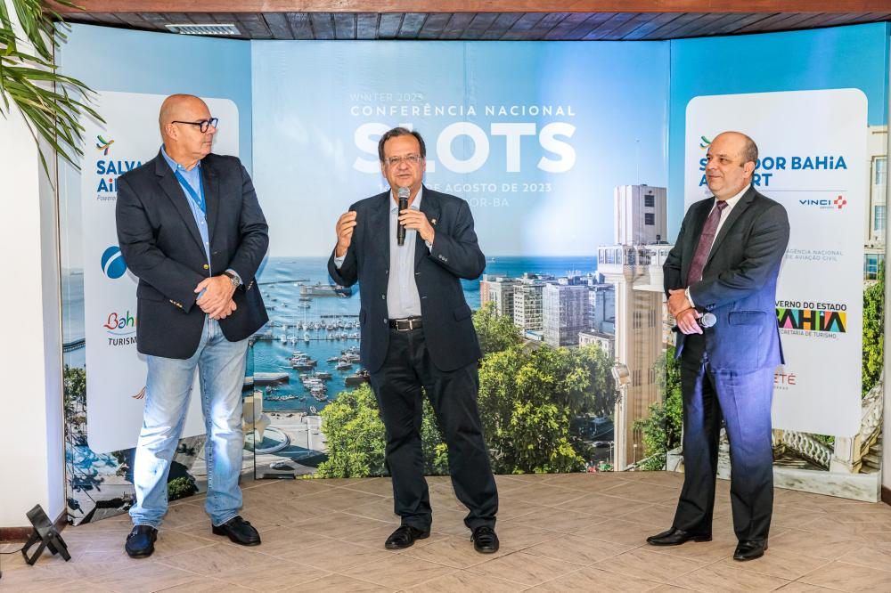 Profissionais do setor aéreo discutem em Salvador voos para alta temporada 
