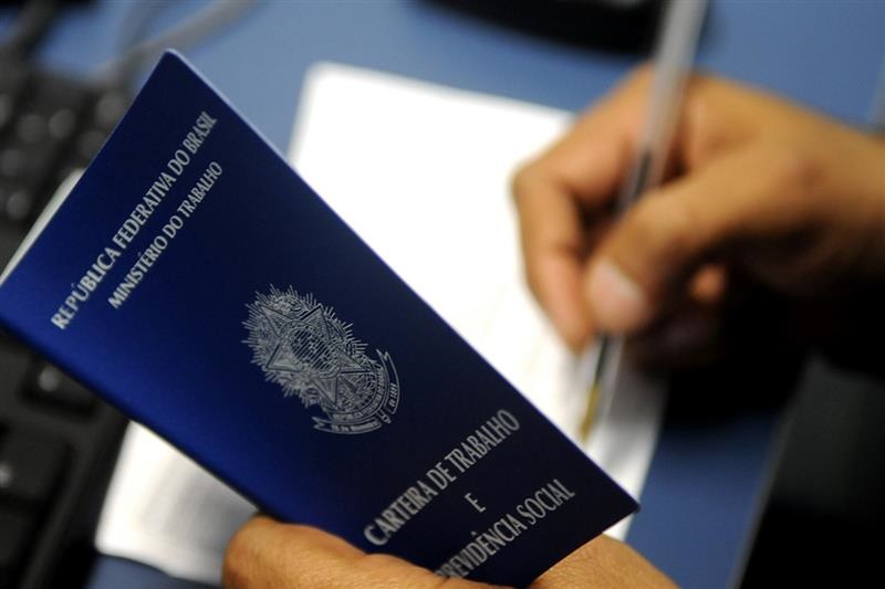 Sinebahia anuncia vagas para artífice e auxiliar de manutenção predial