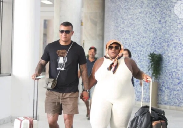 Jojo Todynho presenteia novo namorado com carro de mais de R$ 200 mil: ‘ele merece’