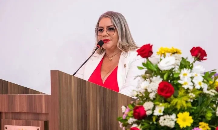 Ex- funcionário de Empresa de Limpeza Urbana Denuncia Contrato de Caçamba de R$ 10 Mil da Vereadora Mirlene Dourado