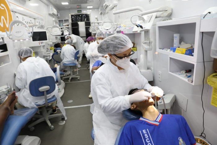 Estudantes e educadores de 24 municípios serão atendidos pelo Odontomóvel, em setembro