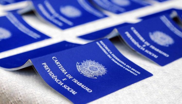 SAC e Saeb abrem 390 vagas com salários chegando a R$ 3,3 mil