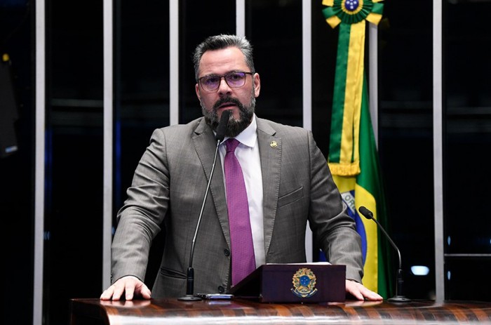 Alan Rick pede que governo reconheça Hamas como grupo terrorista