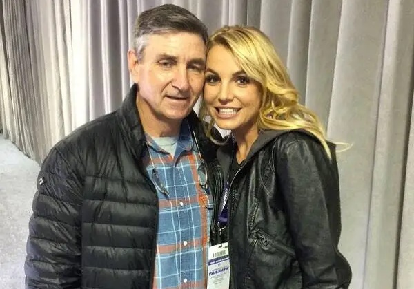 Britney enfrenta o pai em nova batalha na Justiça após fim da tutela de 13 anos
