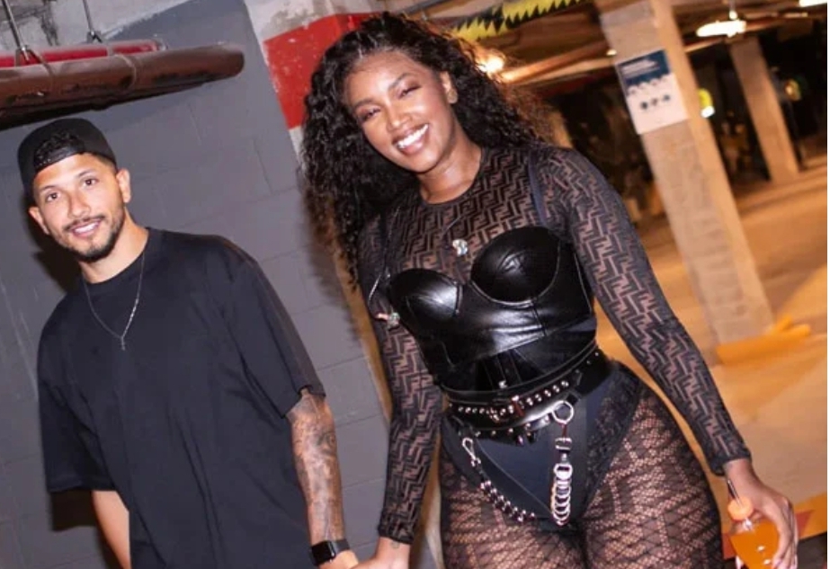 Namorado de Iza rebate internautas por apoiarem pegação entre cantora e rapper L7nnon