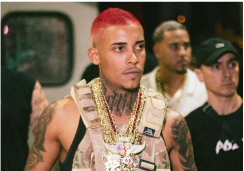 MC Poze se envolve em pancadaria generalizada ao forçar entrada em casa de show no RJ