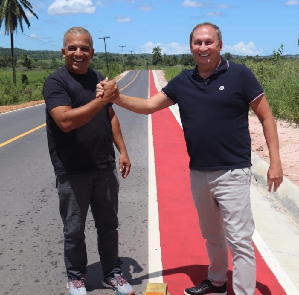 Em entrevista coletiva, prefeito João Gualberto, confirma renuncia do cargo