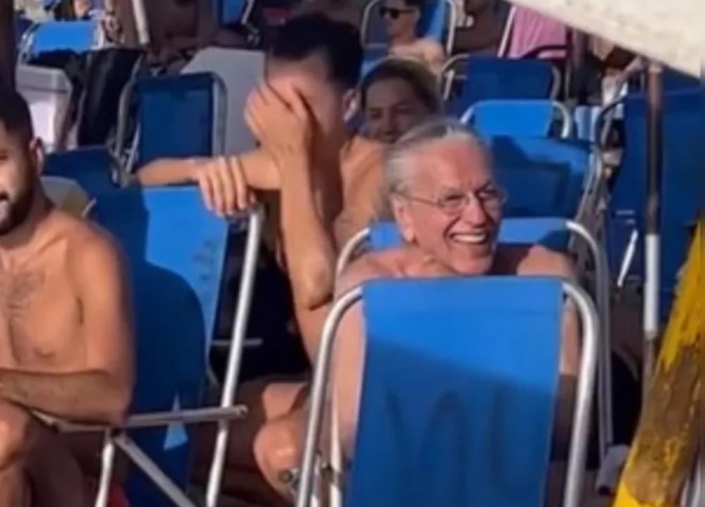 Caetano Veloso curte 'férias radicais' na praia do Porto da Barra