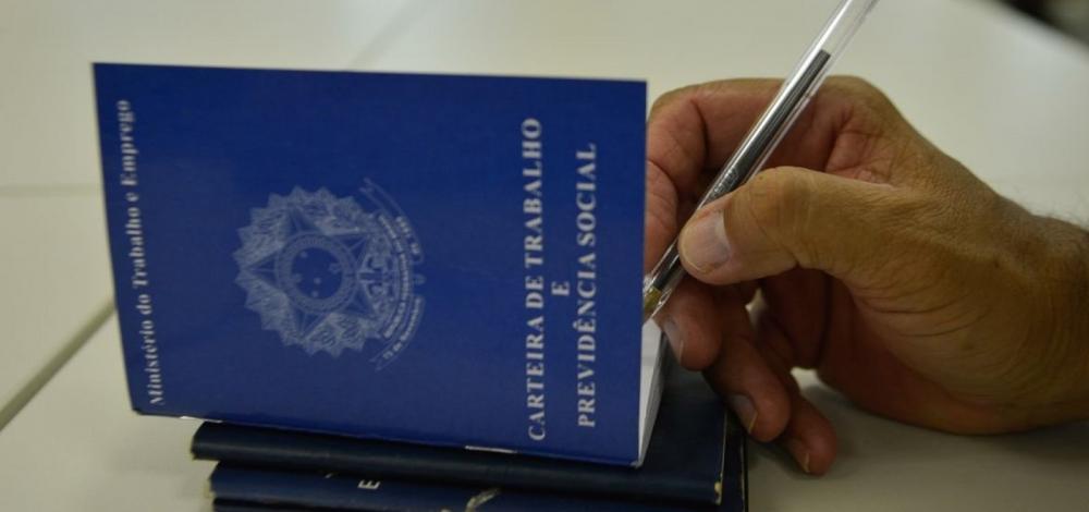 Taxa de desemprego no Brasil atinge menor índice desde fevereiro de 2015