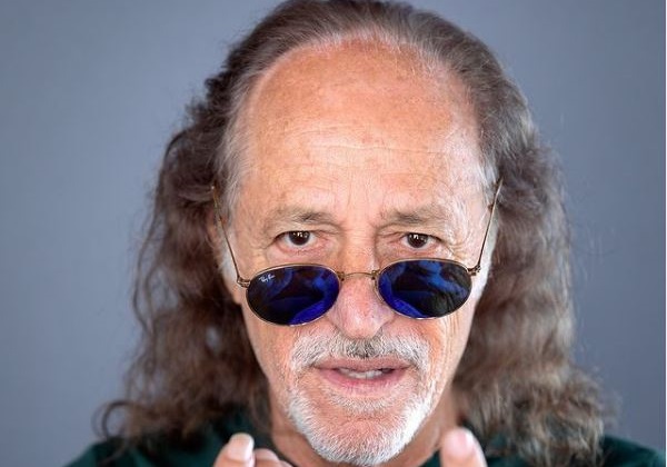  História do cantor e compositor Alceu Valença será contada em musical