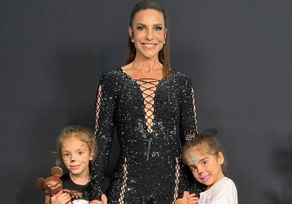 Ivete comemora aniversário de 6 anos das filhas gêmeas: ‘Carnaval está completo’