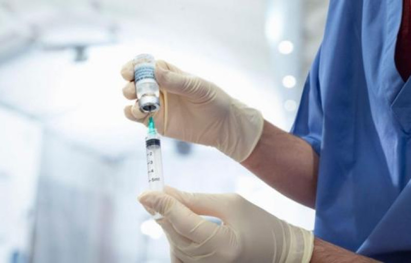 Sesau recebe autorização para retirar vacinas contra a dengue junto à Sesab