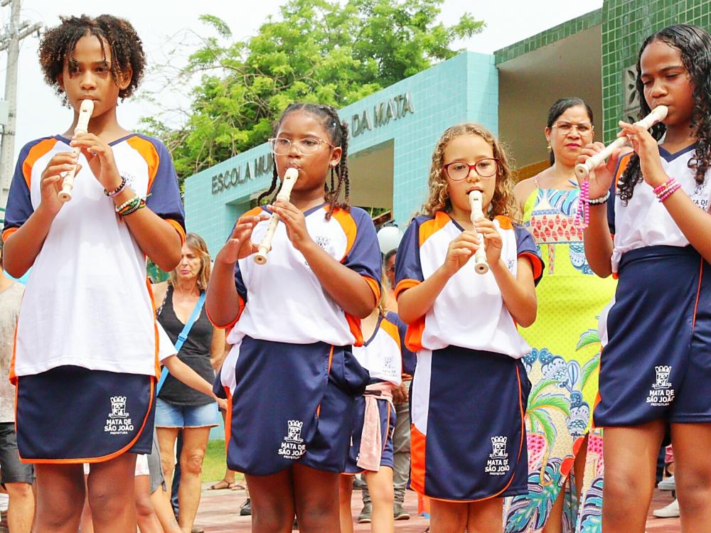 Prefeitura de Mata e São João inaugurou a Escola Casa da Mata em Imbassaí, na manhã desta terça-feira