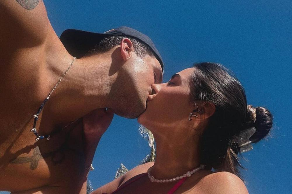 Luan Santana confirma que reatou namoro com Jade Magalhães em declaração; veja