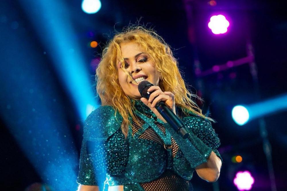 Juiz bloqueia passaporte de Joelma por dívida trabalhista de mais de R$ 1 milhão