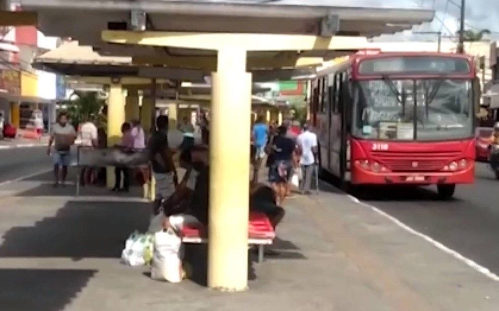 Prefeitura declara caducidade de contrato com empresa de transporte coletivo