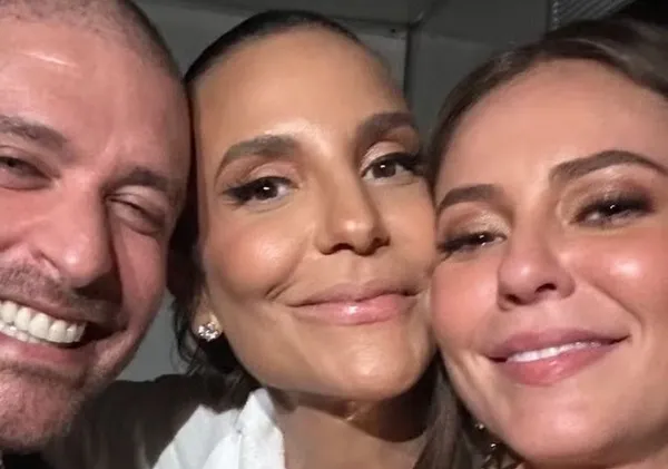 Paolla Oliveira posa ao lado de Ivete Sangalo: ‘estar com ela é uma festa’