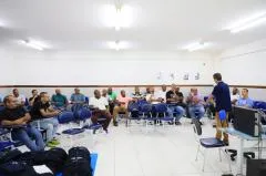 Prefeitura de Mata de São João realiza palestra educativa para motoristas do transporte escolar