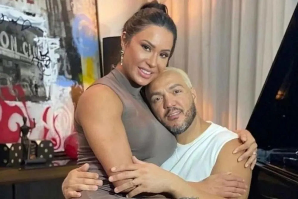 Gracyanne Barbosa revela que conversa diariamente com Belo mesmo após a separação