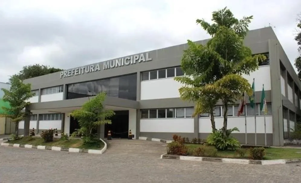 Prefeito de Mata anuncia pagamento da primeira parcela do 13º e antecipação do salário de junho