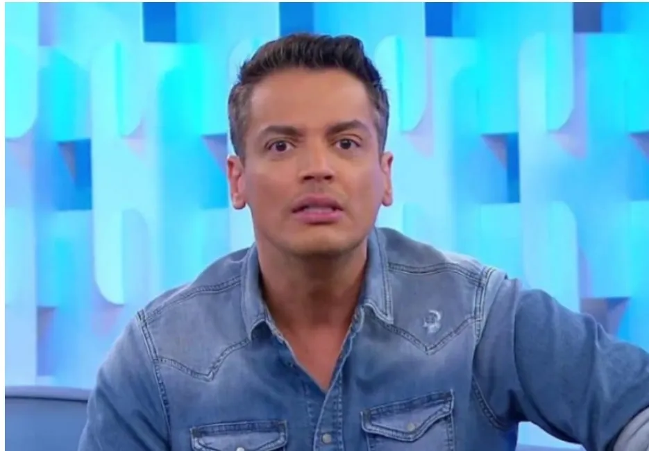 Leo Dias critica música de Juliette com tema junino: ‘não tem nada a ver