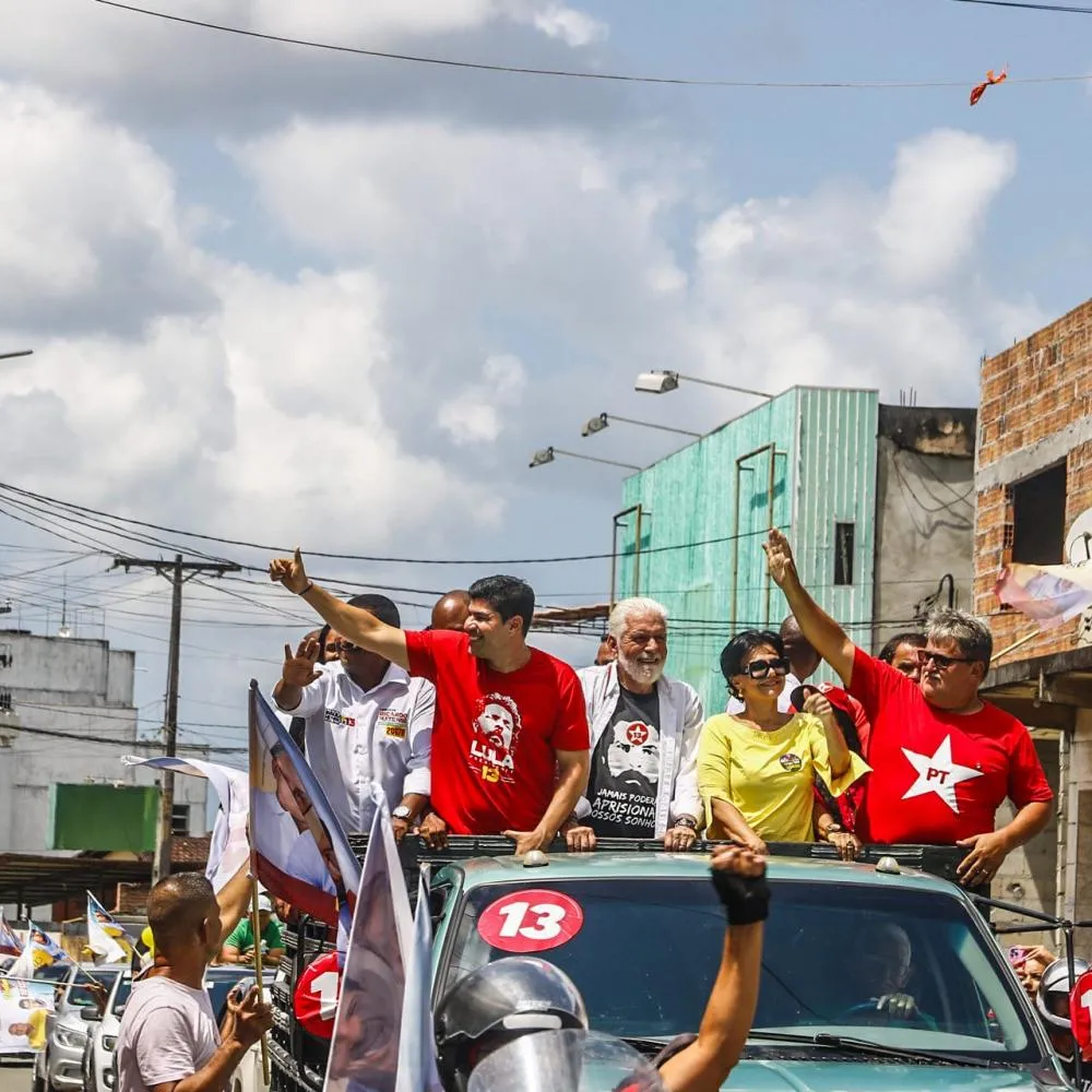 Com presença do Senador Jaques Wagner, Paulo Henrique realiza carreata nas ruas de Mata de São João