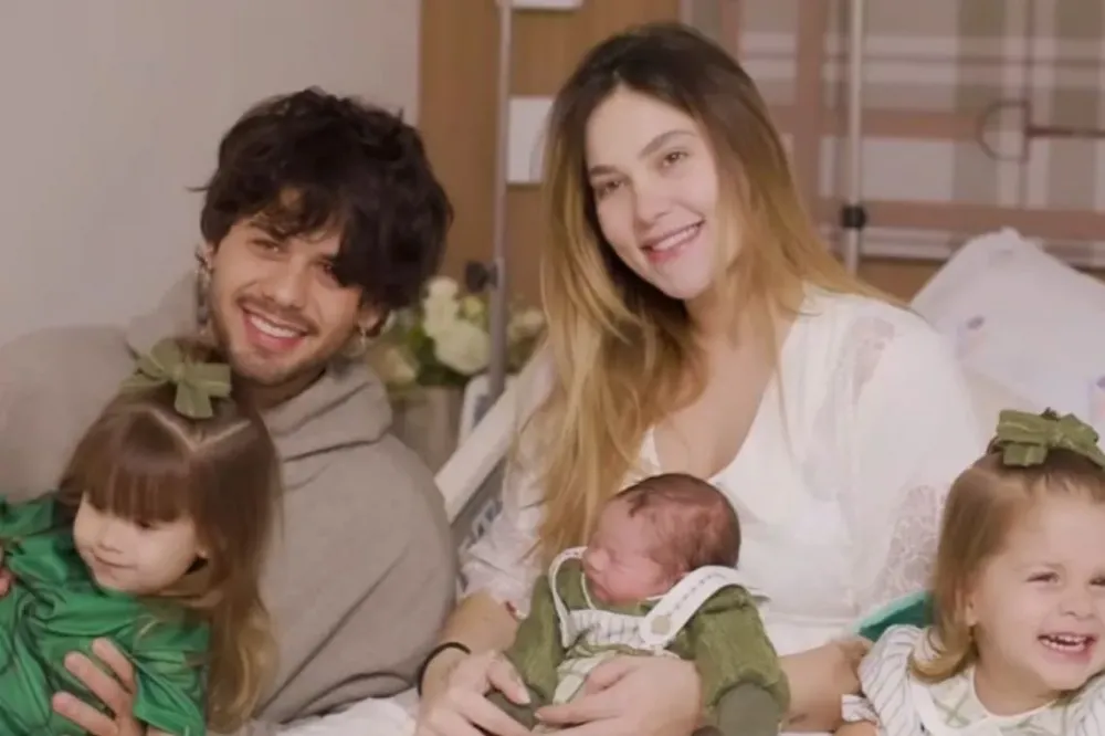 Virginia Fonseca é internada após reação alérgica