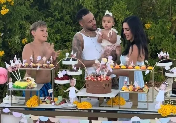 Neymar e Bruna Biancardi celebram o 1º aniversário de Mavi em resort na Arábia Saudita