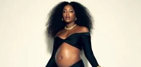 Nasce Nala, filha da cantora Iza