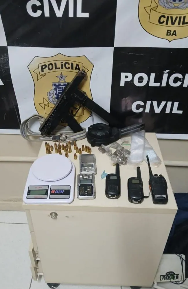 Polícia Civil deflagra operação e trava tiroteio com traficantes em Mata de São João