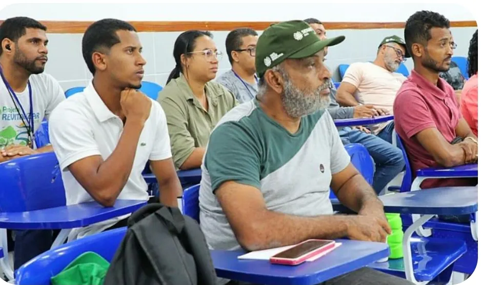 Secretaria de Agricultura realiza reunião com SENAR para fortalecer produção de olerícolas na região