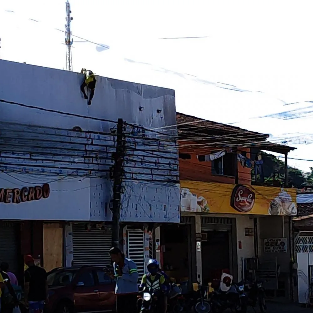Trabalhador morre eletrocutado em supermercado de Mata de São João