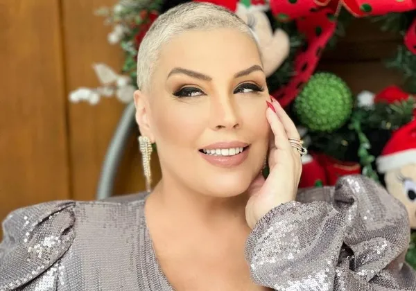 Simony tem contas penhoradas por dívida de R$6,1 mil com personal shopper