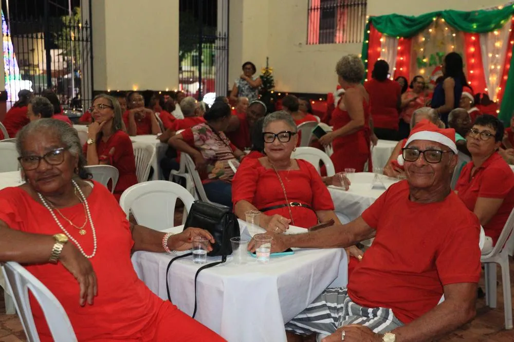 Jantar especial celebra o encerramento das atividades de 2024 do projeto Amor e Vida
