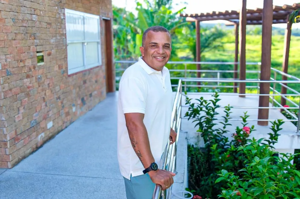 Com esperança renovada, prefeito Bira deseja Feliz Natal à população de Mata de São João