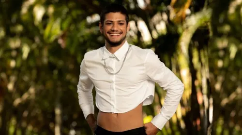 Ex-BBB é acordado por policiais em ação contra máfia da metanfetamina