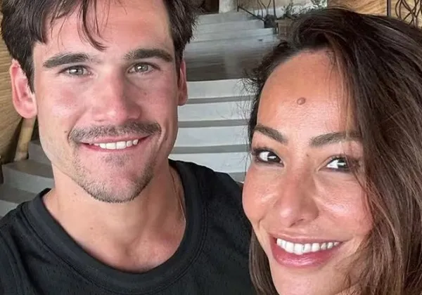 Sabrina Sato e Nicolas Prattes se casam em cerimônia intimista