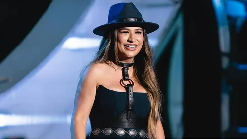 Simone Mendes anuncia harmonização no corpo após perda de peso