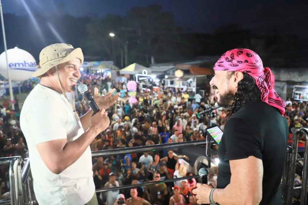 Bell, você é gigante“, declara prefeito Bira na chegada do arrastão do Bonfim
