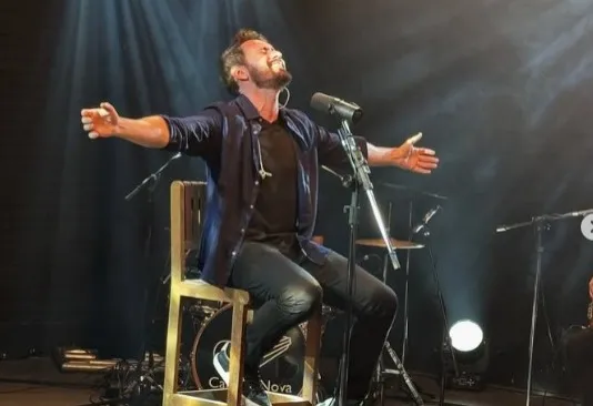 Tony Allysson se apresenta em Mata de São João em homenagem ao Senhor do Bonfim