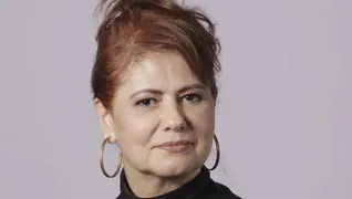 Ex-atriz da Globo precisou vender água de coco na rua para sobreviver