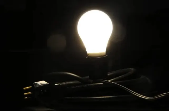 Conta de luz vai subir na Bahia: veja quanto sua fatura vai aumentar com novo reajuste