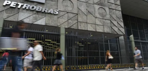 Petrobras ajusta preços de diesel para distribuidoras a partir desta sexta (18)