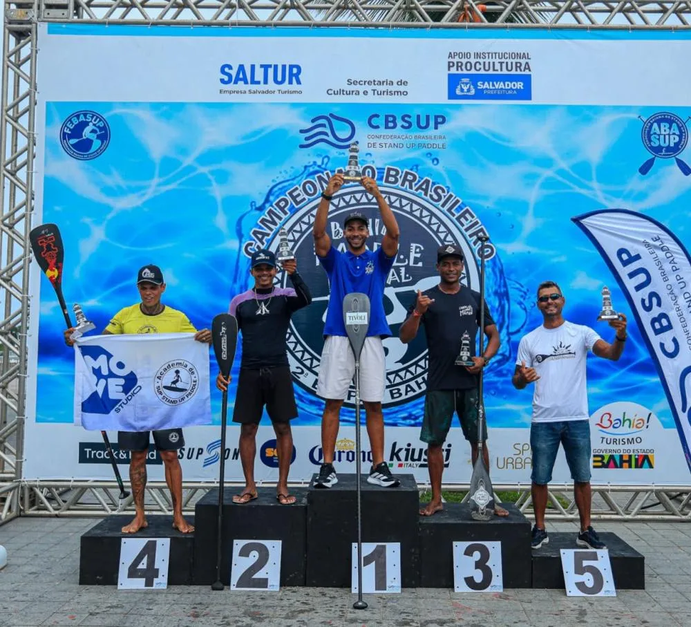 Emerson Juba conquista o topo do pódio na 2ª etapa do Campeonato Brasileiro de SUP e lidera o ranking 2025