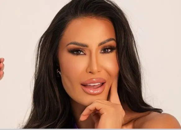 Gracyanne Barbosa revela relação com homem casado e experiência em trisal